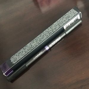 MAC Fab Orchid/ Dash Lily dual pencil